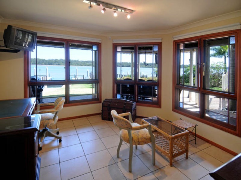 48 Palm Terrace, Yamba NSW 2464