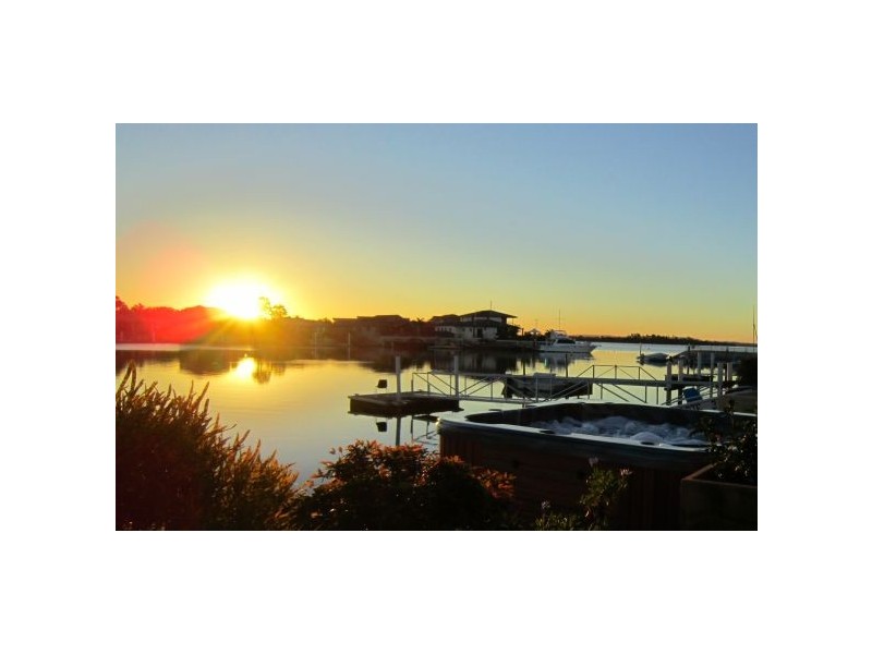 25 The Peninsula, Yamba NSW 2464