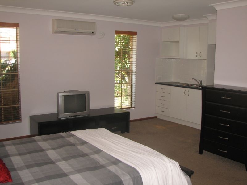 25 The Peninsula, Yamba NSW 2464