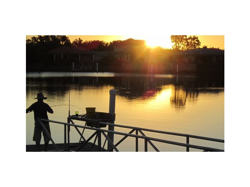 25 The Peninsula, Yamba NSW 2464