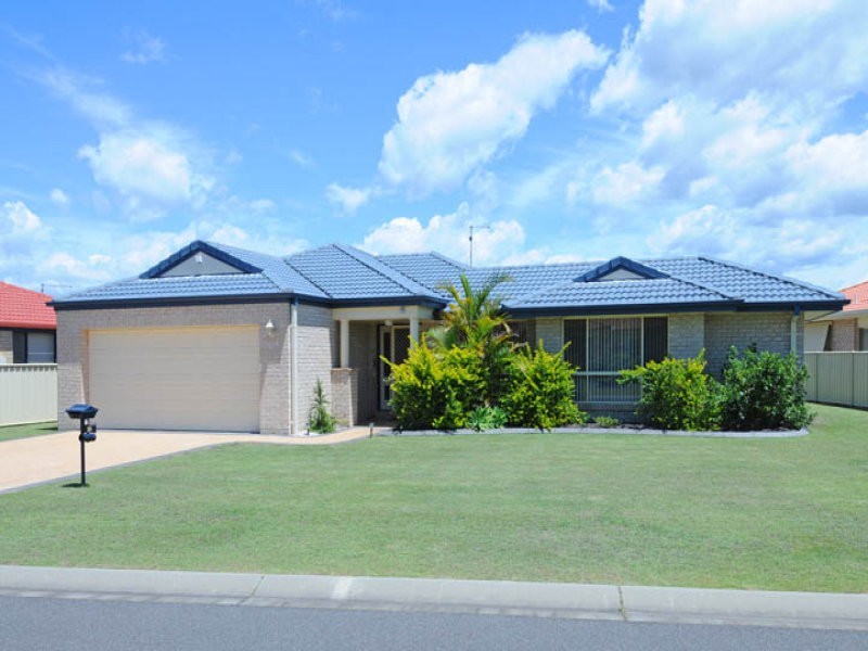 17 Bayview Drive, Yamba NSW 2464