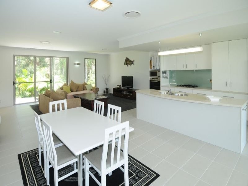 2/8 Coquette Close, Yamba NSW 2464