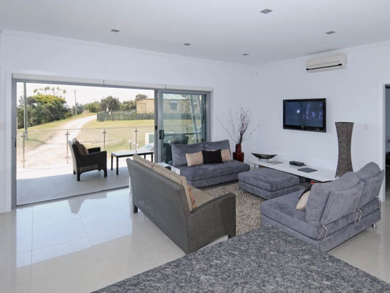 6 Clarence Street, Yamba NSW 2464