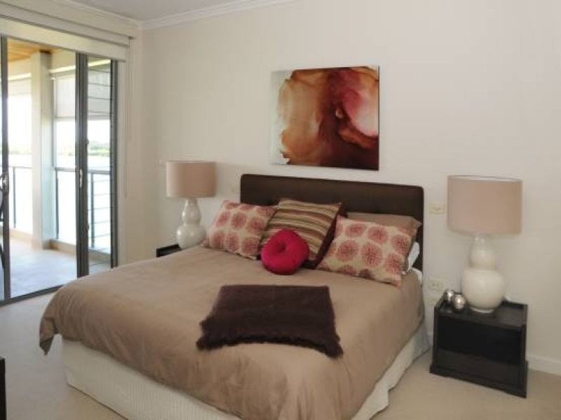 2/ 4,5,8 Bent Street, Yamba NSW 2464