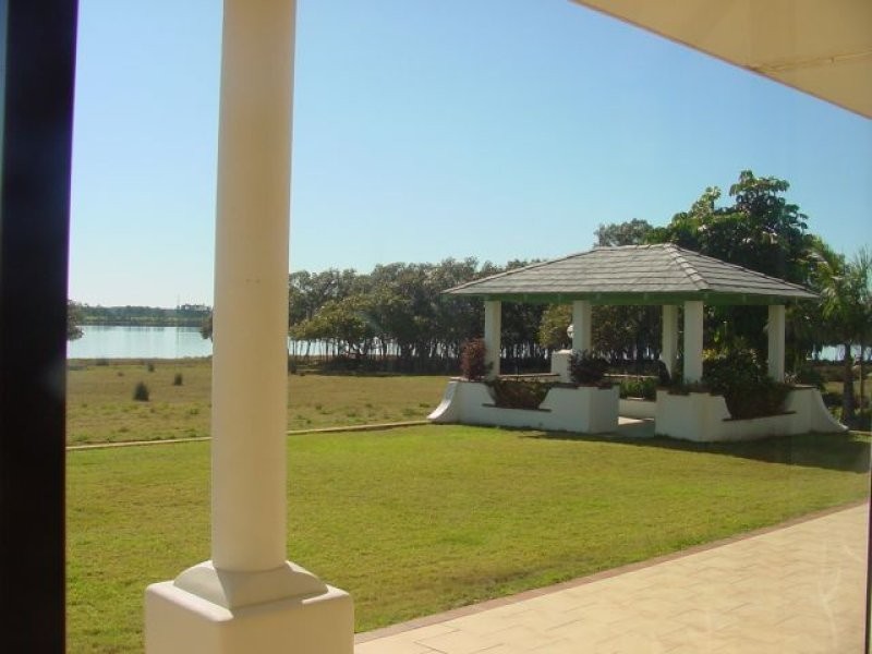 417 School Road, Palmers Island NSW 2463