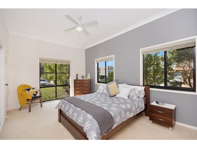 2/9 Clarence Street, Yamba NSW 2464