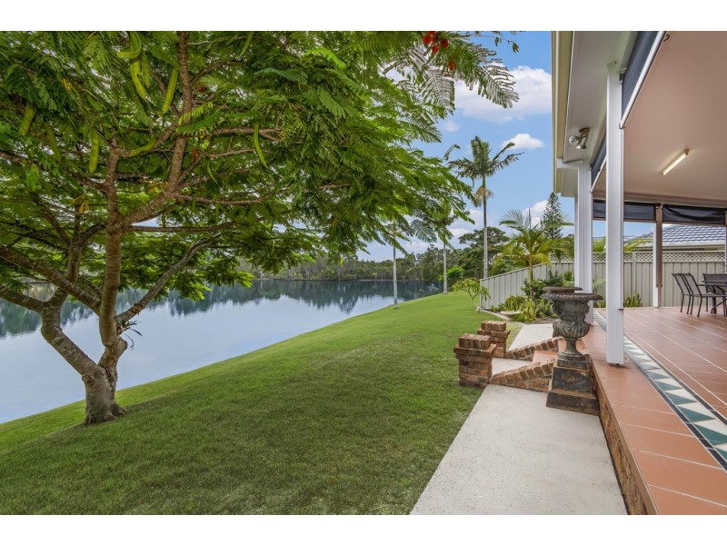 27 Osprey Drive, Yamba NSW 2464