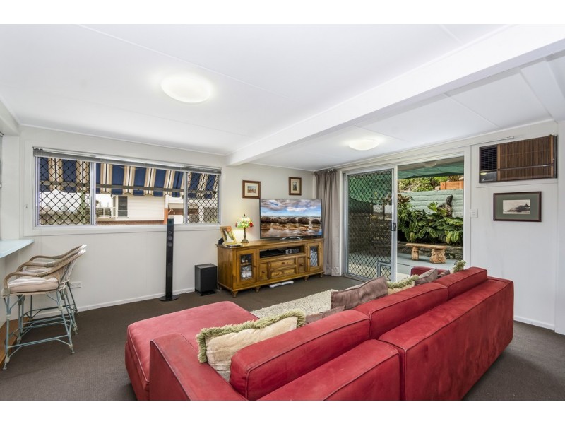 42 Yamba Street, Yamba NSW 2464