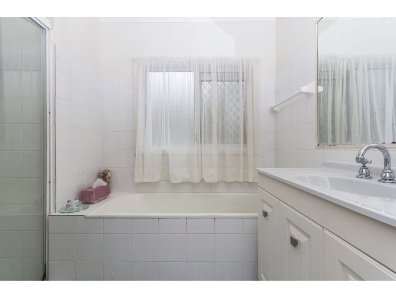 42 Yamba Street, Yamba NSW 2464