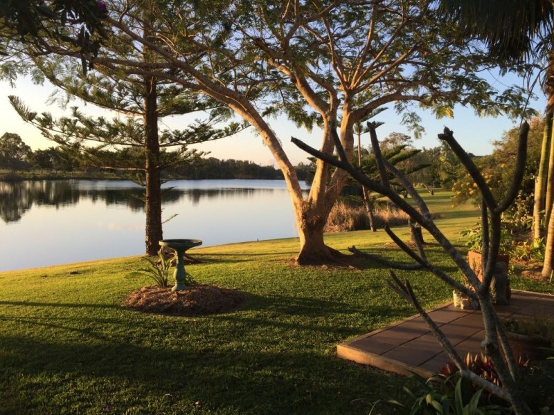 2/1 Osprey Drive, Yamba NSW 2464