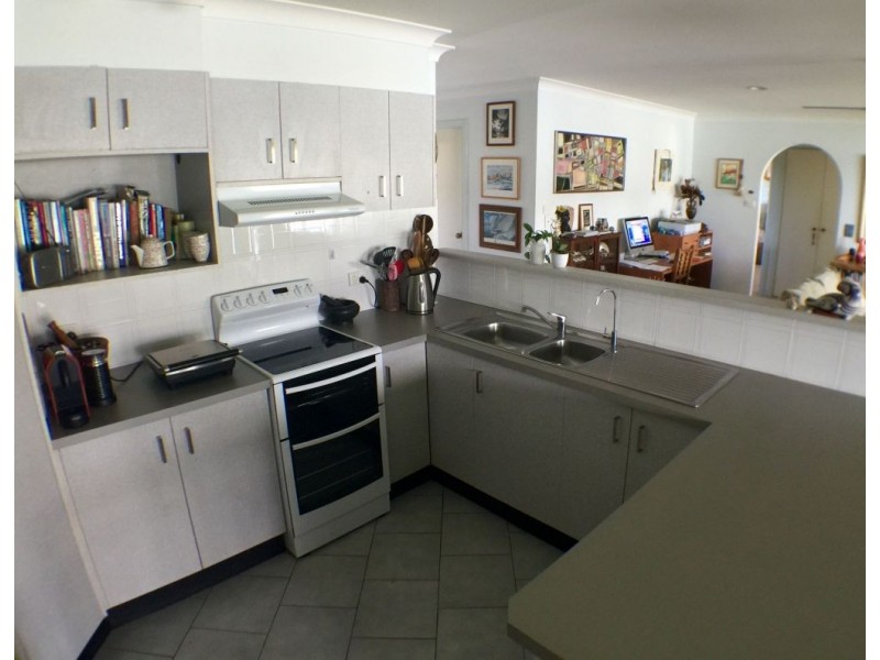 2/1 Osprey Drive, Yamba NSW 2464