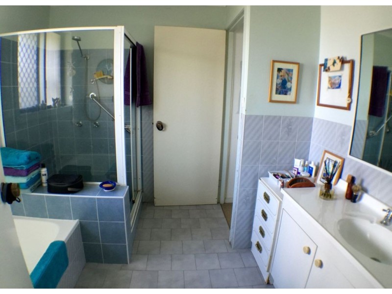 2/1 Osprey Drive, Yamba NSW 2464