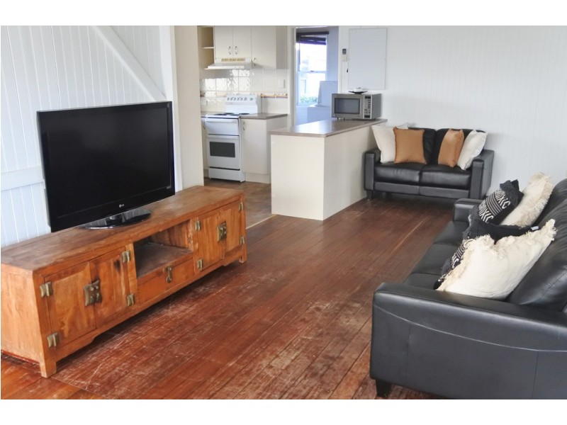 8 Henson Lane, Yamba NSW 2464