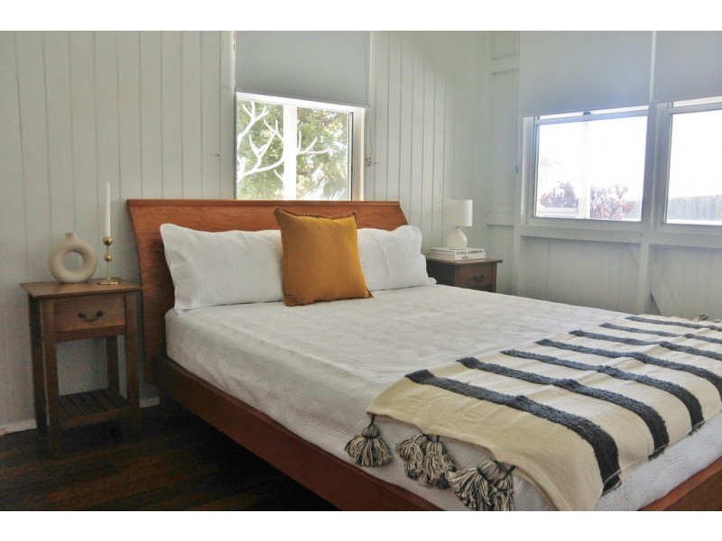 8 Henson Lane, Yamba NSW 2464