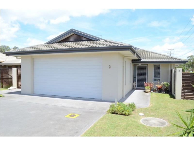 2/4 Somerset Place, Yamba NSW 2464