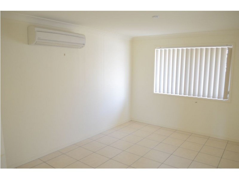 2/4 Somerset Place, Yamba NSW 2464