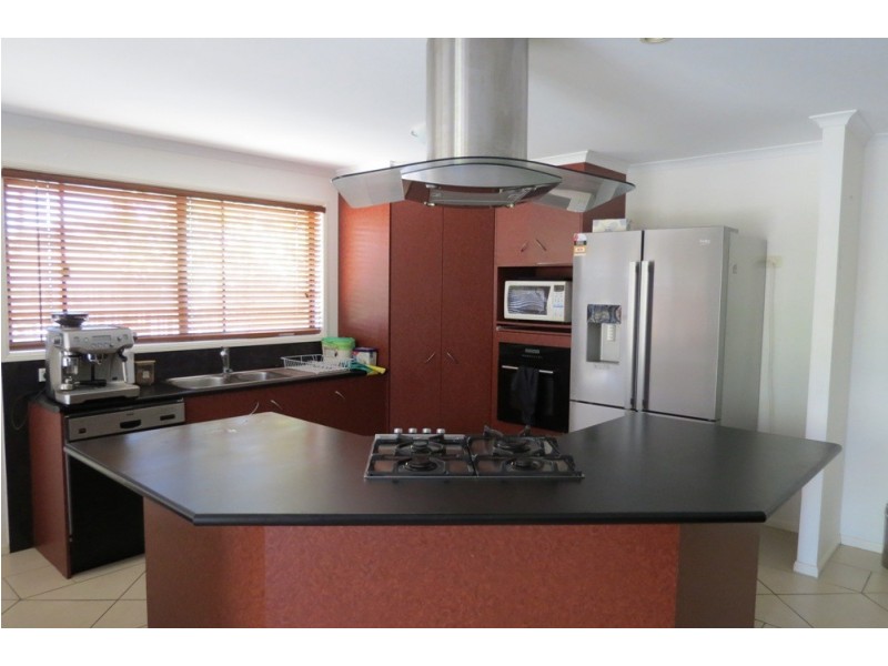 2 Flinders Place, Yamba NSW 2464