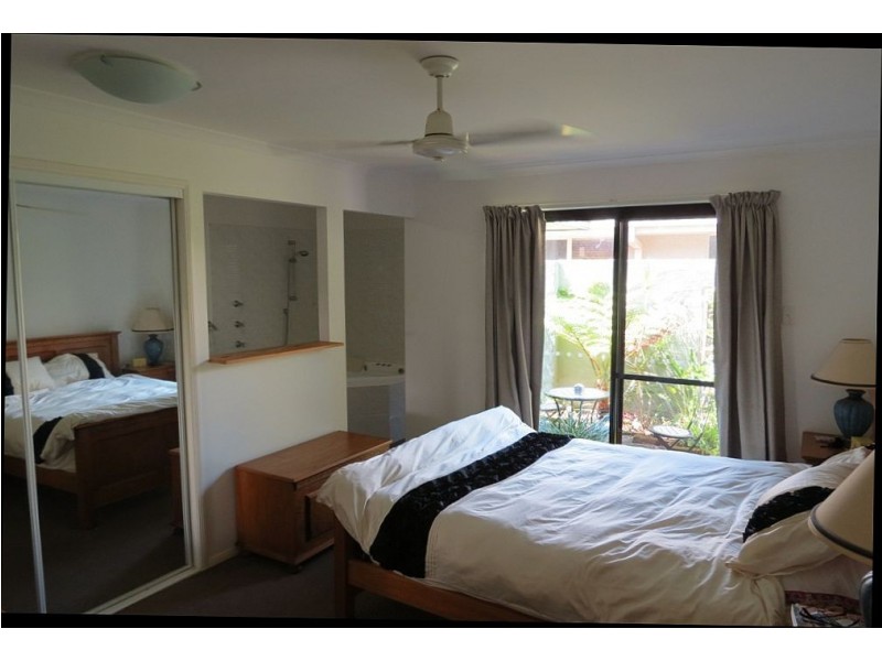 2 Flinders Place, Yamba NSW 2464