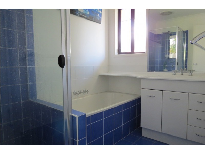 2 Flinders Place, Yamba NSW 2464