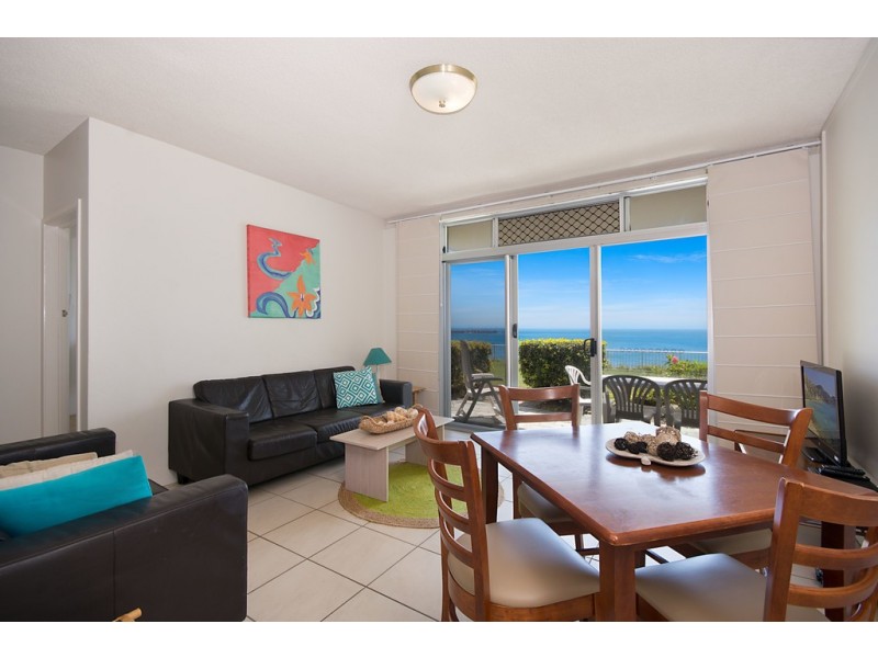 2/1 Queen Street, Yamba NSW 2464