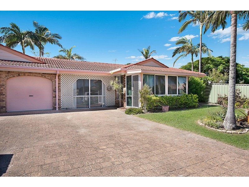 2/47 Melaleuca Drive, Yamba NSW 2464