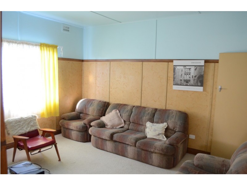 147 School Road, Palmers Island NSW 2463