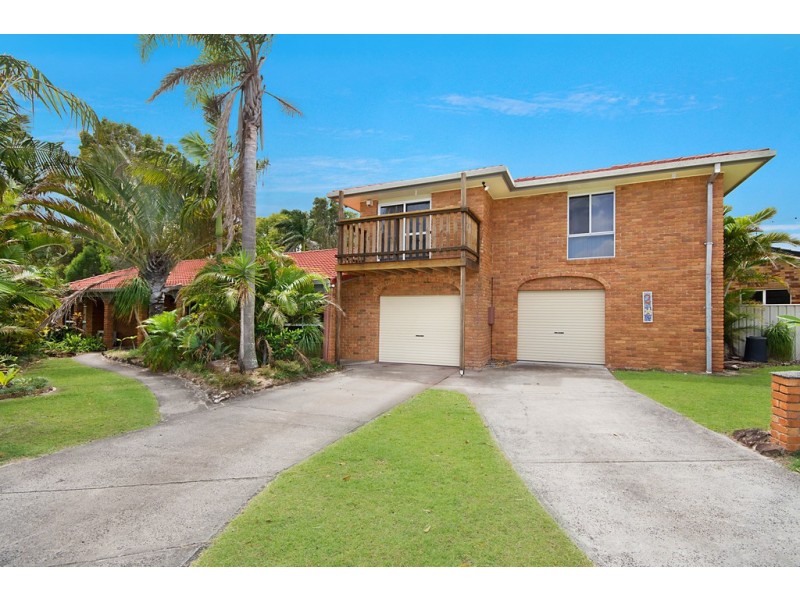 2 Banksia Place, Yamba NSW 2464