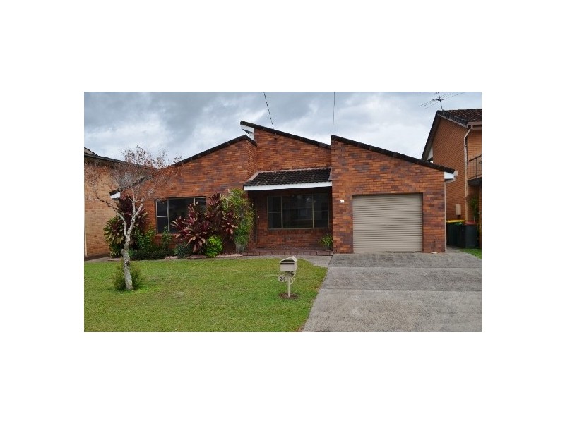 24 Cook Street, Yamba NSW 2464