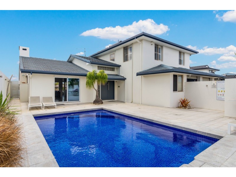 30 Acacia Circuit, Yamba NSW 2464
