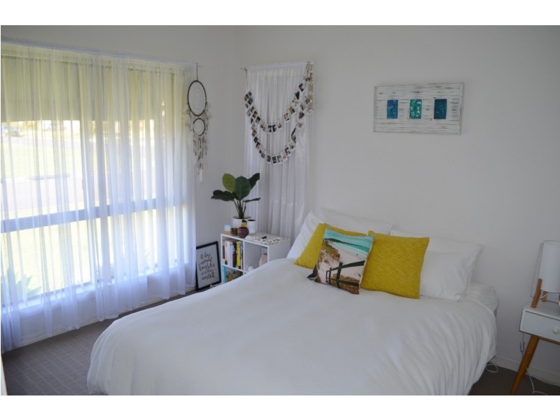 1 Bessy Close, Yamba NSW 2464