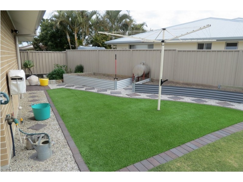 4 Carrs Drive, Yamba NSW 2464