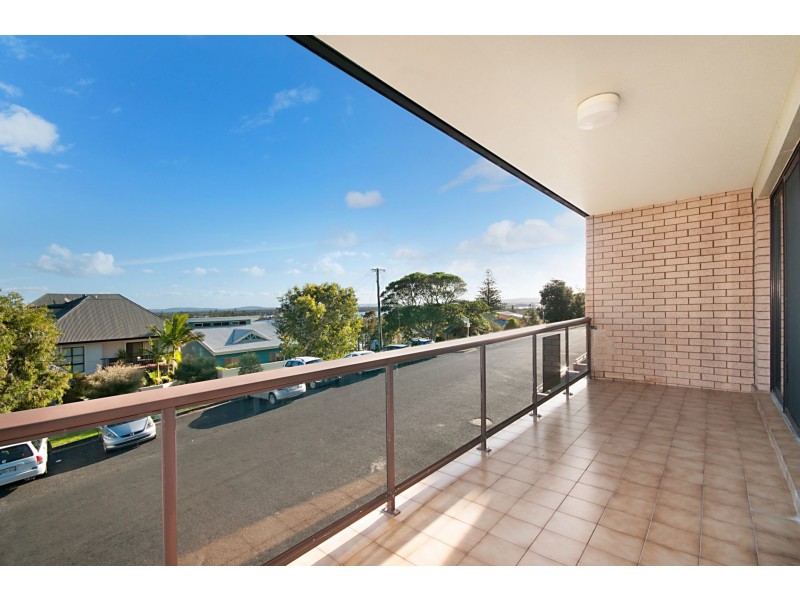 2/8 Clarence street, Yamba NSW 2464