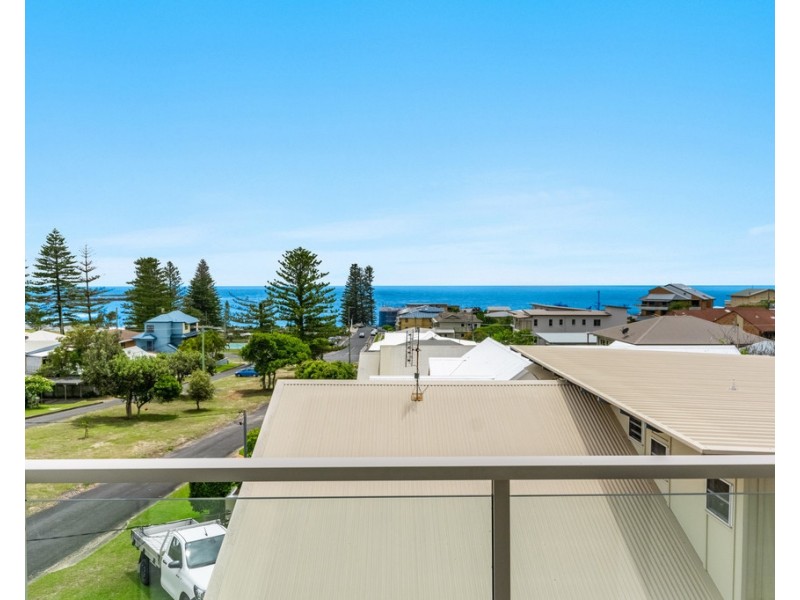 6/20 – 22 Queen Street, Yamba NSW 2464