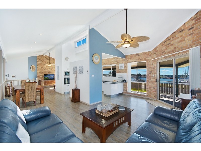 52 Yamba Road, Yamba NSW 2464