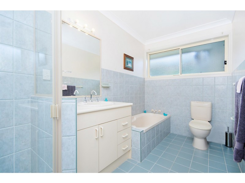 4 Quarrion Place, Gulmarrad NSW 2463