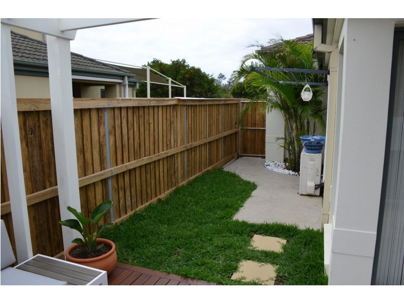 4/42 Beachside Way, Yamba NSW 2464