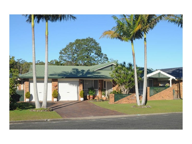 6 Admiralty Court, Yamba NSW 2464