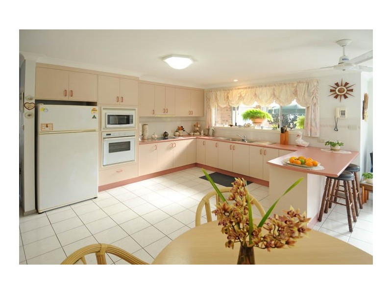 6 Admiralty Court, Yamba NSW 2464