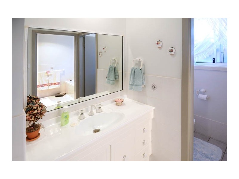 6 Admiralty Court, Yamba NSW 2464