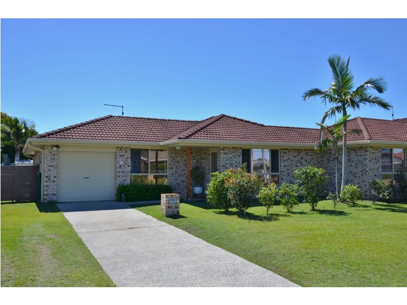 1/5 Kookaburra Court, Yamba NSW 2464