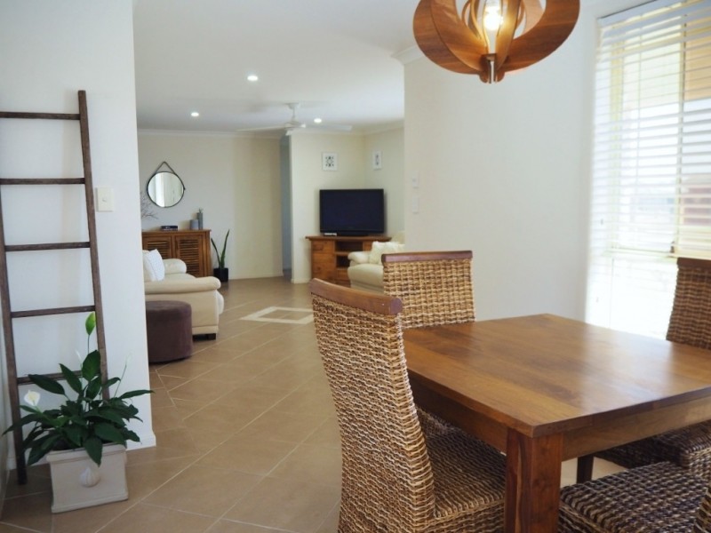 1/5 Kookaburra Court, Yamba NSW 2464