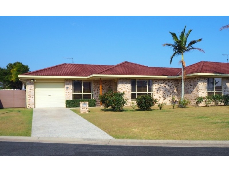 1/5 Kookaburra Court, Yamba NSW 2464