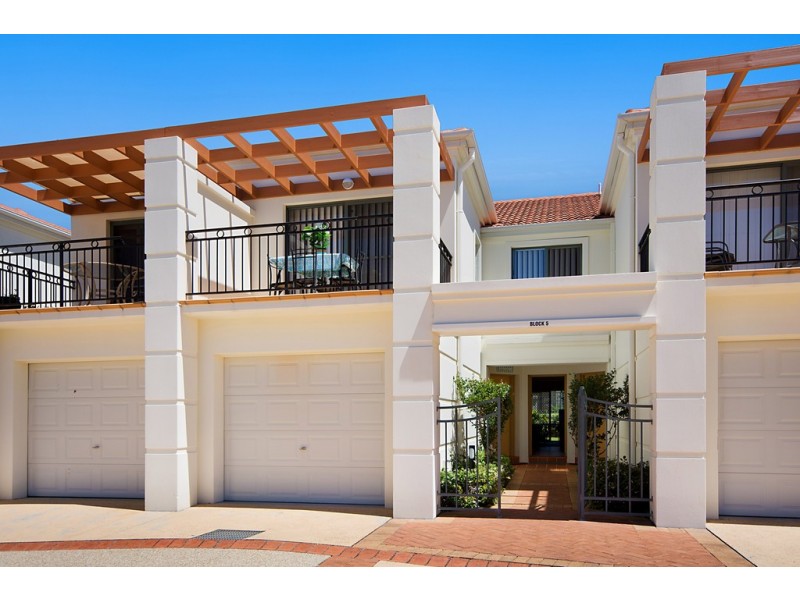 5-5/18-19 Pacific Parade, Yamba NSW 2464