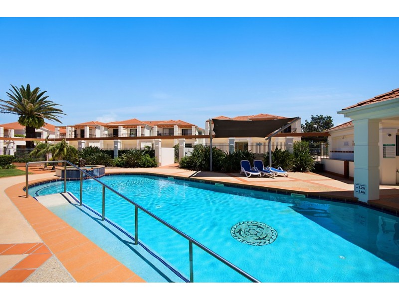 5-5/18-19 Pacific Parade, Yamba NSW 2464