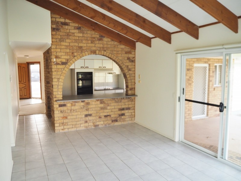 8 Melaleuca Drive, Yamba NSW 2464