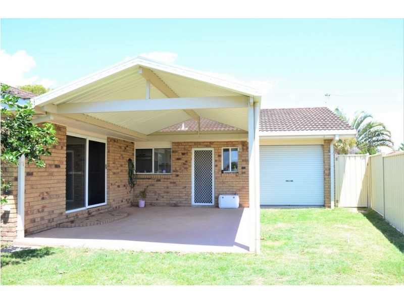 8 Melaleuca Drive, Yamba NSW 2464