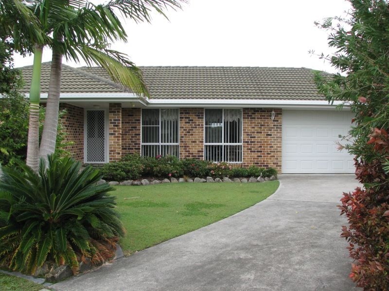 4  Banksia Place, Yamba NSW 2464