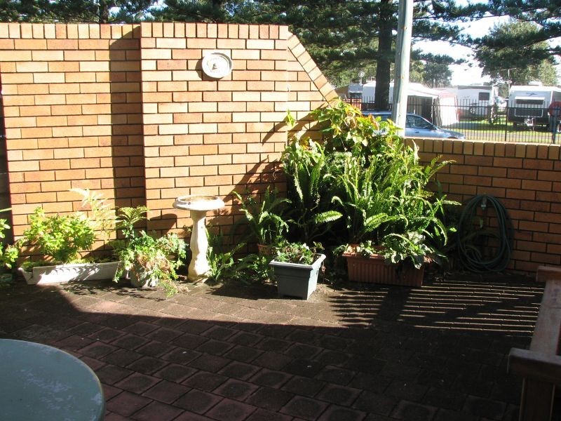 2/6 Harbour Street, Yamba NSW 2464