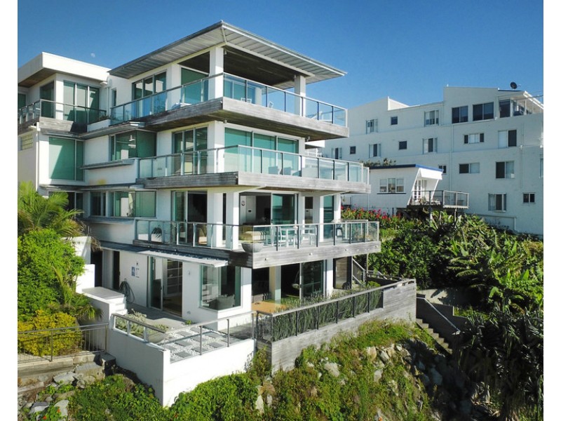 2/6 Ocean Street, Yamba NSW 2464