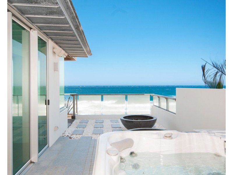 2/6 Ocean Street, Yamba NSW 2464